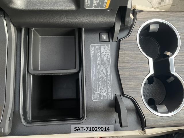 Toyota LAND CRUISER 2023-08 8053663-19