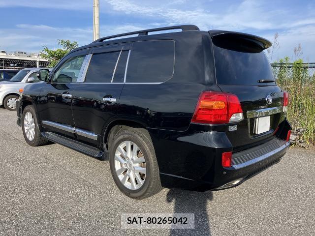 Toyota LAND CRUISER 2015-02 8055821-1