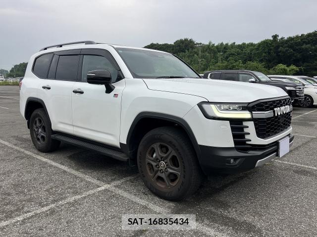 Toyota LAND CRUISER 2025-09 8055845-0