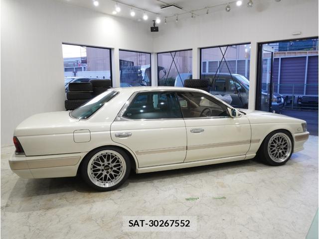 Nissan LAUREL 1990-09 8054450-2