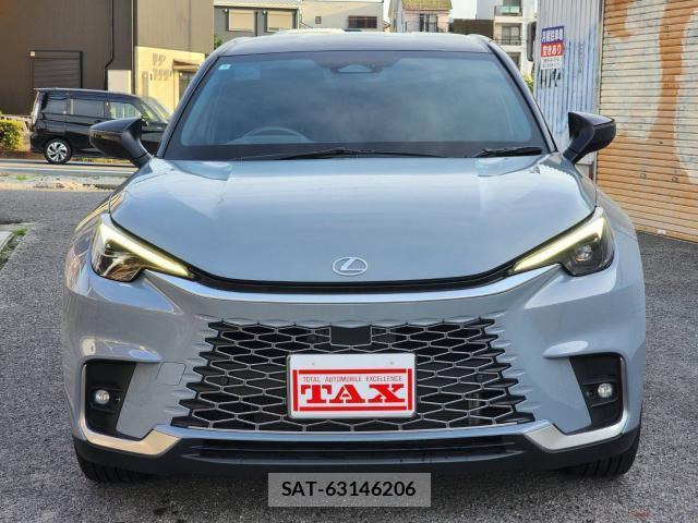 Lexus LBX 2024-02 8055669-4