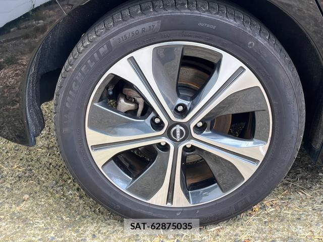 Nissan LEAF 2021-09 8053948-8