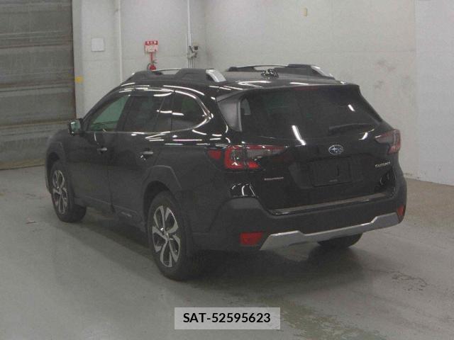 Subaru OUTBACK 2023-01 8008531-3