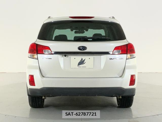Subaru OUTBACK 2011-08 8055542-1