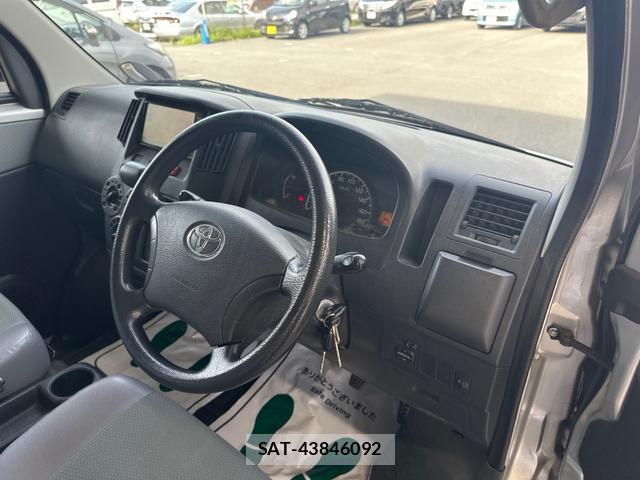 Toyota LITEACE VAN 2017-02 8054896-10