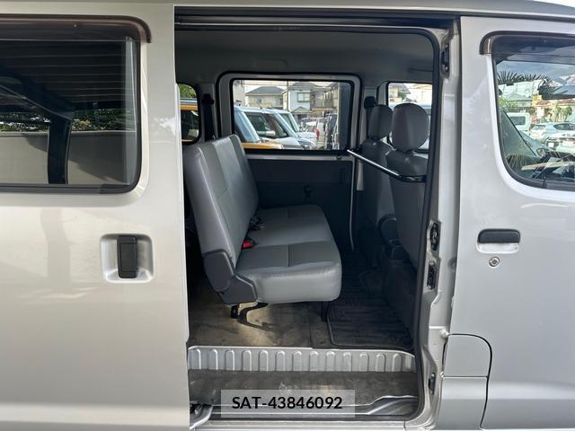 Toyota LITEACE VAN 2017-02 8054896-11
