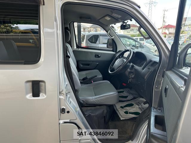 Toyota LITEACE VAN 2017-02 8054896-8