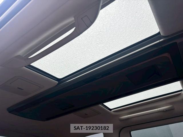 Lexus LM 2024-03 8054469-13