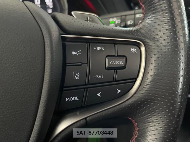 Lexus LS 2021-06 8055447-6