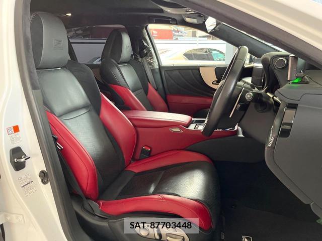 Lexus LS 2021-06 8055447-9