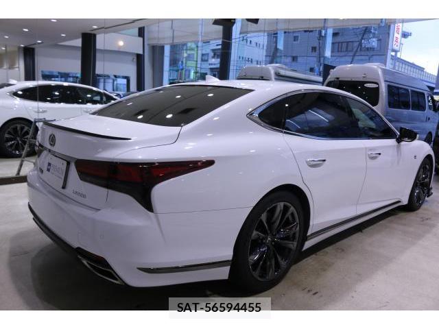 Lexus LS 2021-04 8055506-1