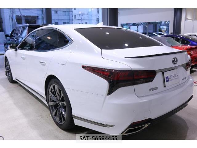 Lexus LS 2021-04 8055506-12