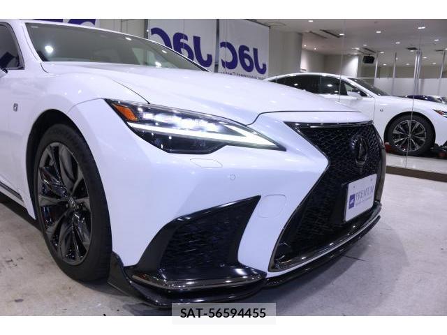 Lexus LS 2021-04 8055506-14