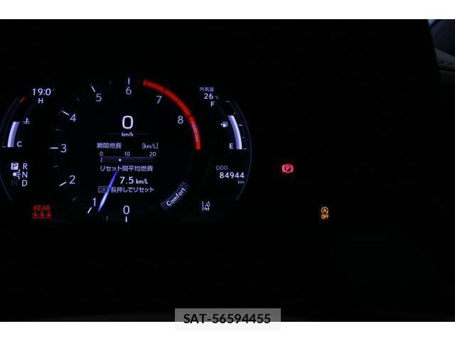 Lexus LS 2021-04 8055506-17