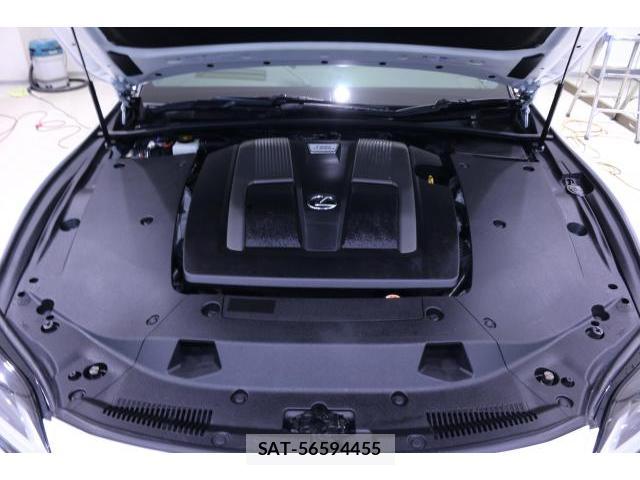 Lexus LS 2021-04 8055506-7