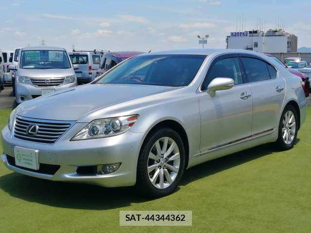 Lexus LS 2010-04 8056038-0