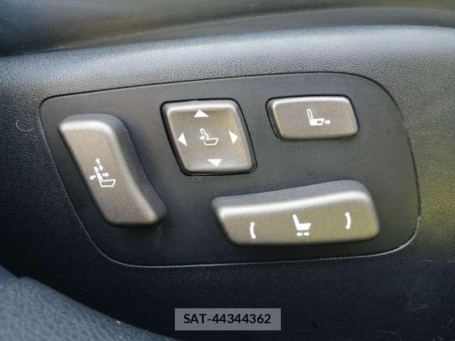 Lexus LS 2010-04 8056038-14