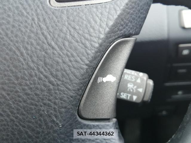 Lexus LS 2010-04 8056038-5