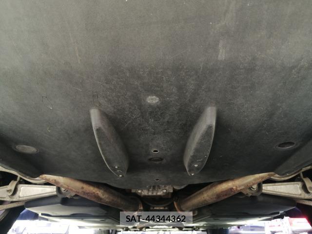 Lexus LS 2010-04 8056038-8