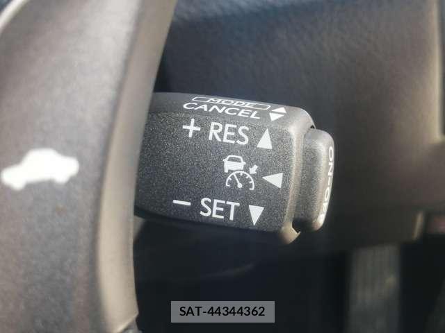 Lexus LS 2010-04 8056038-9