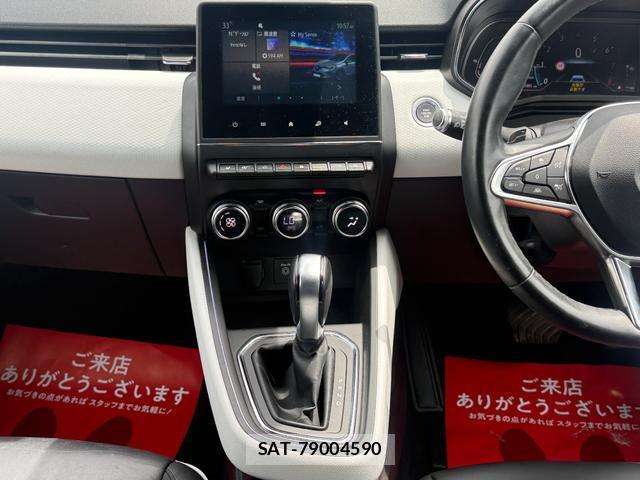Renault LUTECIA 2021-06 8054879-19