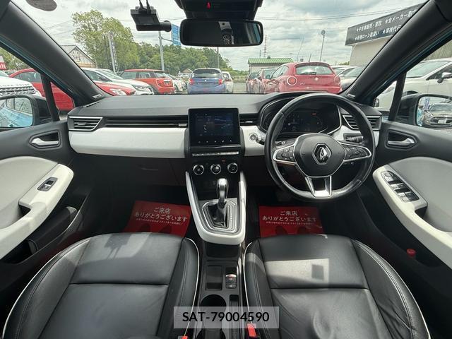 Renault LUTECIA 2021-06 8054879-3