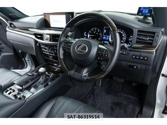Lexus LX 2018-11 8054552-10