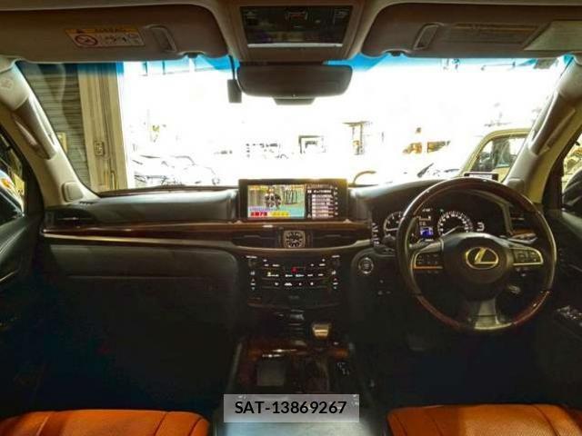 Lexus LX 2016-04 8055200-2