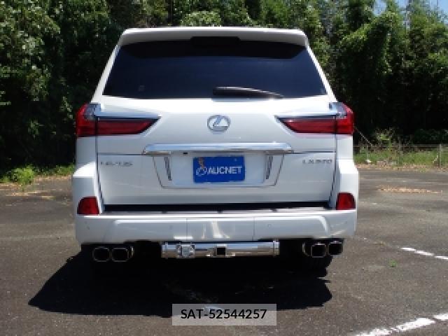 Lexus LX 2016-10 8055416-3
