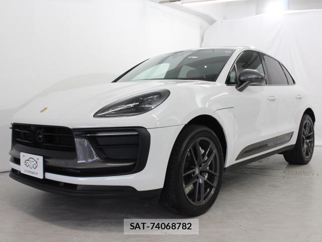 Porsche MACAN 2022-11 8054229-2