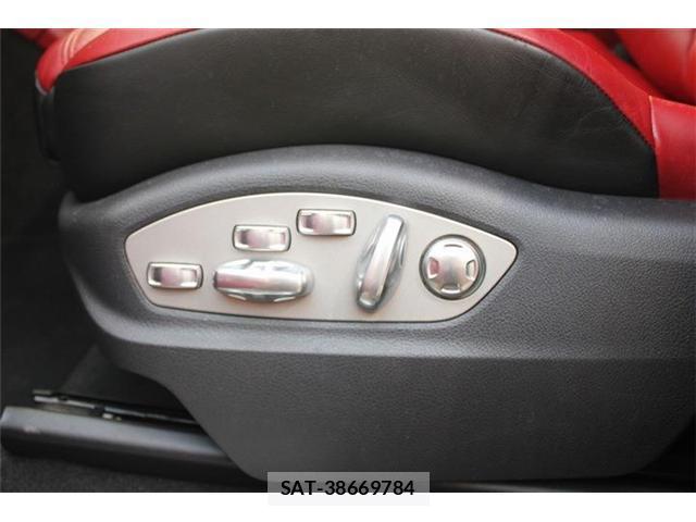 Porsche MACAN 2015-02 8054950-1