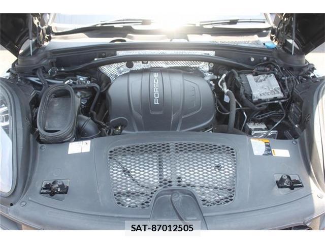 Porsche MACAN 2019-07 8054949-1