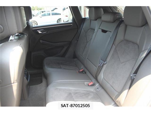 Porsche MACAN 2019-07 8054949-19