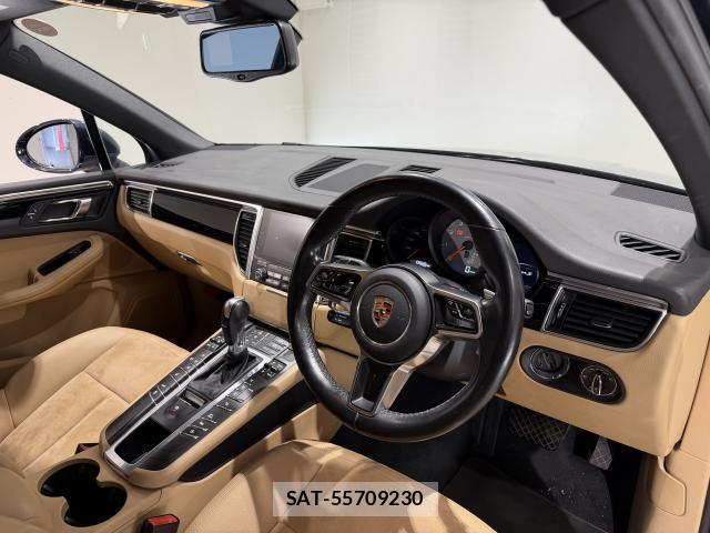 Porsche MACAN 2016-10 8055692-3