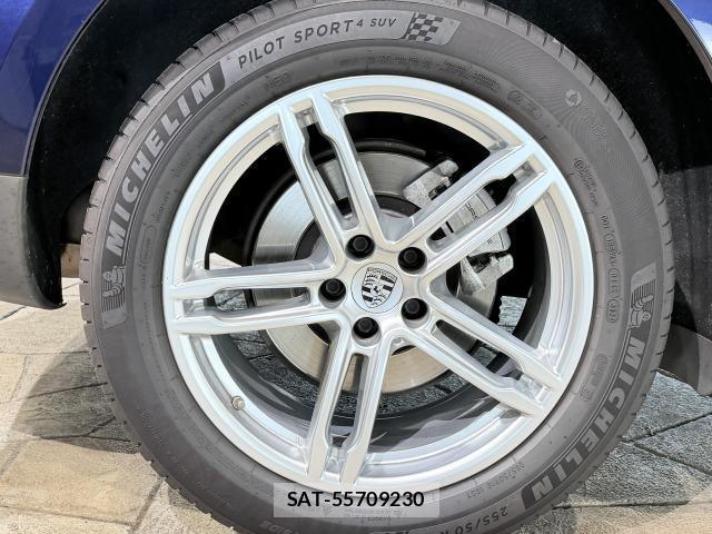 Porsche MACAN 2016-10 8055692-8