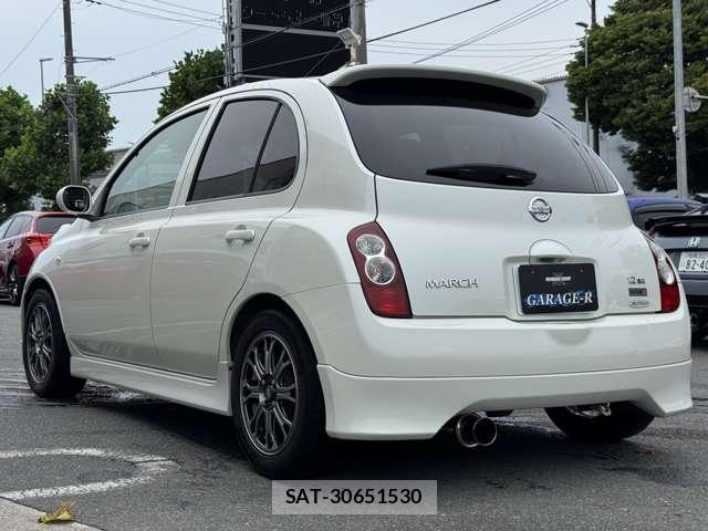 Nissan MARCH 2006-06 8053970-1