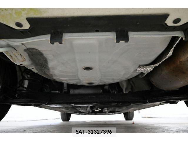 Nissan MARCH 2012-11 8055711-9