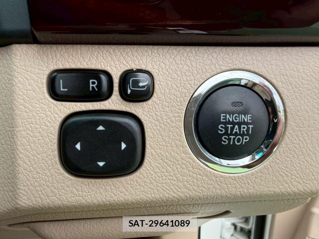Toyota MARK X 2011-06 8055172-16
