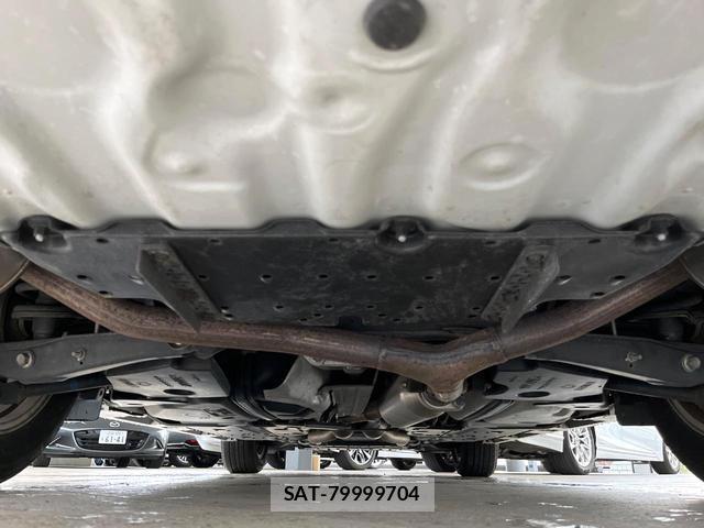 Toyota MARK X 2014-03 8055439-18