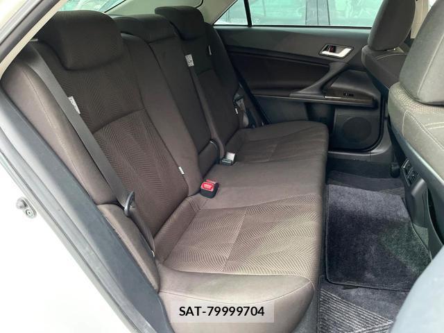 Toyota MARK X 2014-03 8055439-8