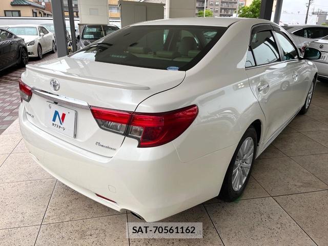 Toyota MARK X 2014-04 8055445-17