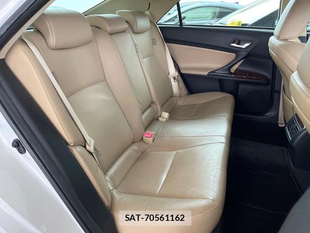 Toyota MARK X 2014-04 8055445-9