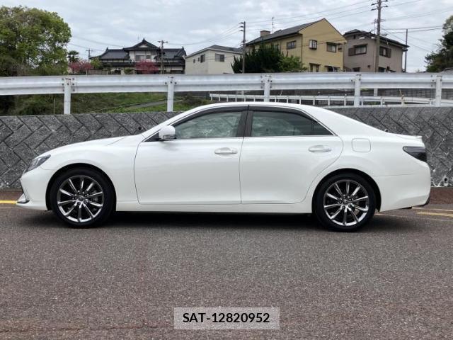 Toyota MARK X 2019-09 8056256-1