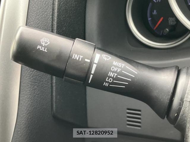 Toyota MARK X 2019-09 8056256-16