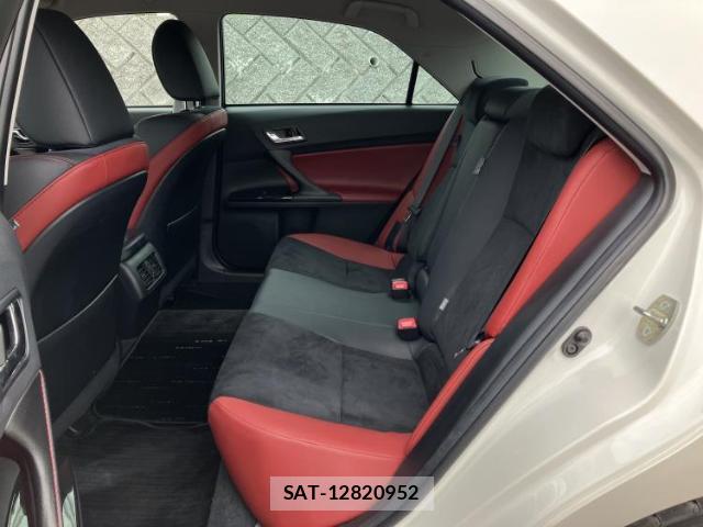 Toyota MARK X 2019-09 8056256-6
