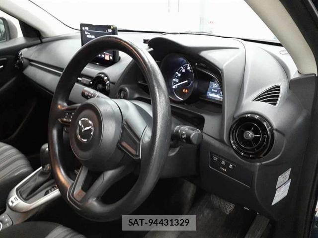Mazda MAZDA2 2023-03 8055077-2
