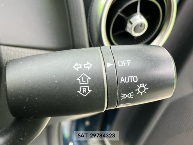 Mazda MAZDA2 2019-10 8056234-15