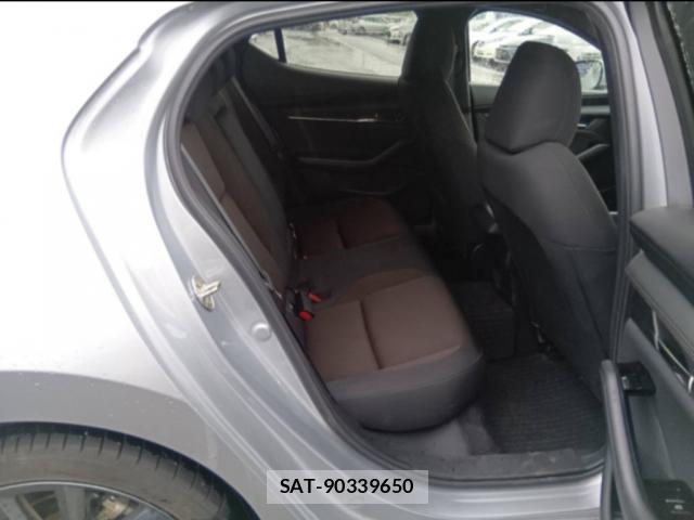 Mazda MAZDA3 2023-06 8053360-6