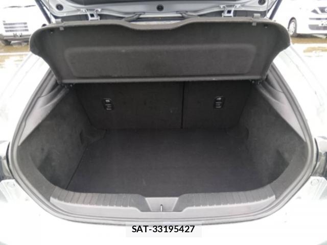 Mazda MAZDA3 2023-06 8053361-3
