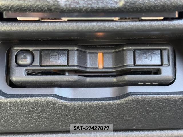 Mazda MAZDA3 2025-08 8053575-16